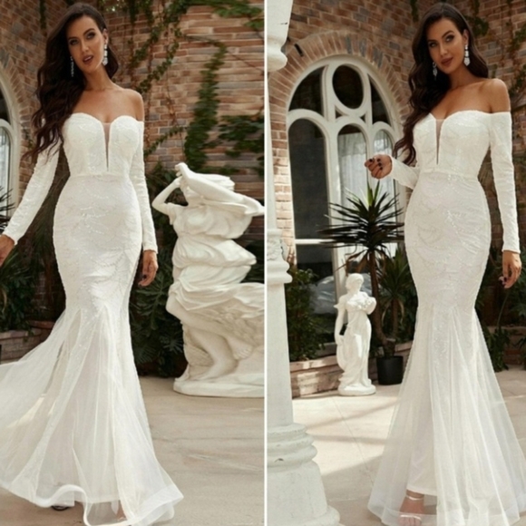 Elegant White Off-Shoulder Dress - Picture 1 of 12